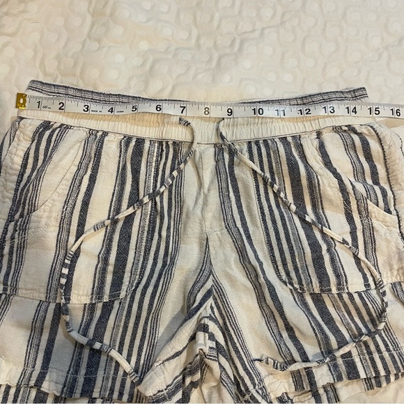 Vintage Linen Blend Faded Glory Striped Cream and Navy Women's Shorts Size 8 - Picture 4 of 8